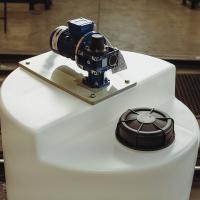 Емкость дозировочная 100 усиленная до 1.3 белый N с лопастной мешалкой